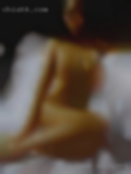 I love sex in a fun and in swingers club kinky manner.